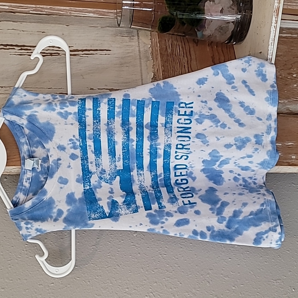 WOD THREADS crop top size small
